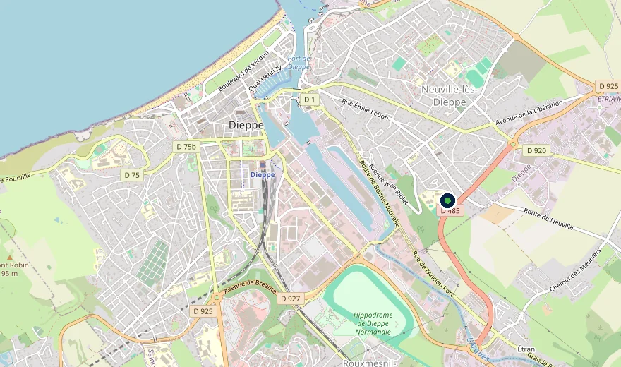 Plan de Dieppe : le gymnase Jacques Aubertot est signalé à Neuville-lès-Dieppe, à l'est de la ville, de l'autre côté du port par rapport au centre.